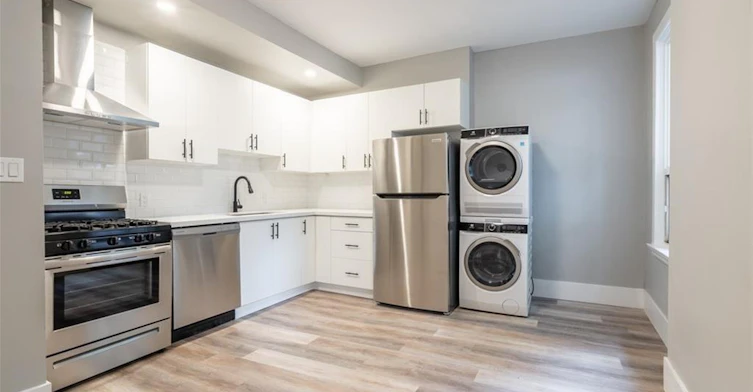 Main-241-243 King Street W, Hamilton, ON, L8P 1A7 - 10