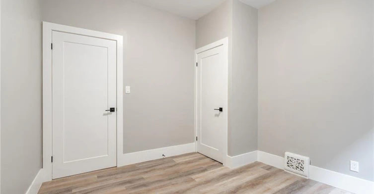 Main-241-243 King Street W, Hamilton, ON, L8P 1A7 - 7