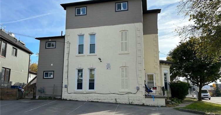 125 Wellington Street S, Cambridge, ON, N1R 3Y8 - 6