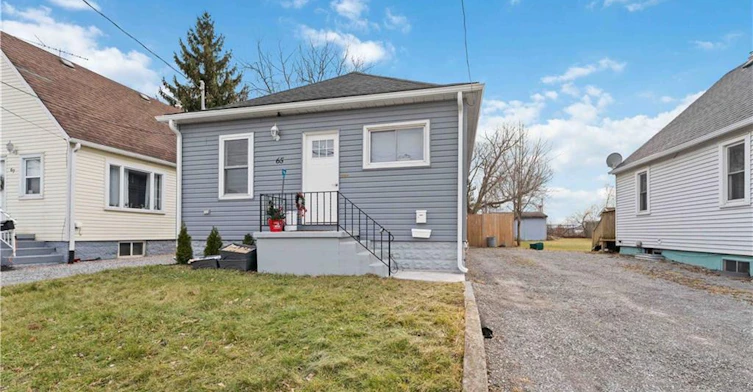 LOWER-65 Almond Street, Welland, ON, L3B 3P6 - 2