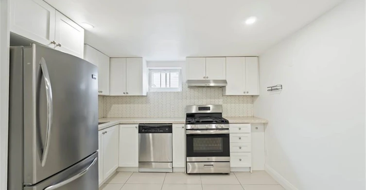 LOWER-65 Almond Street, Welland, ON, L3B 3P6 - 7