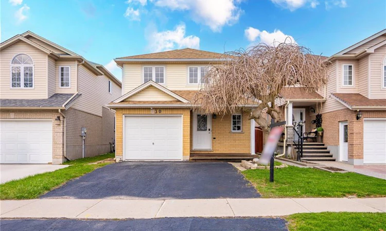 30 Bridlewreath Street