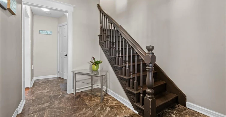 204 Beach Boulevard, Hamilton, ON, L8H 6V9 - 4