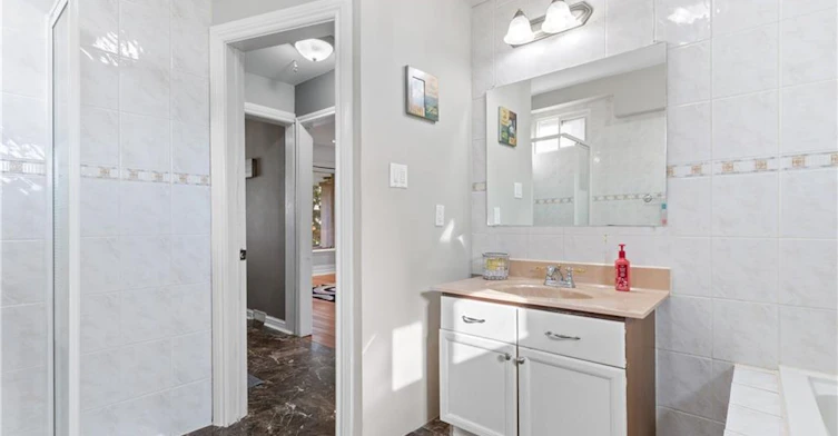 204 Beach Boulevard, Hamilton, ON, L8H 6V9 - 9