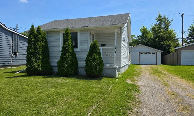 135 Mcarthur Avenue