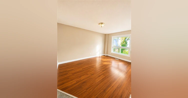 706 Keatswood Crescent, Waterloo, ON, N2T 2R6 - 2