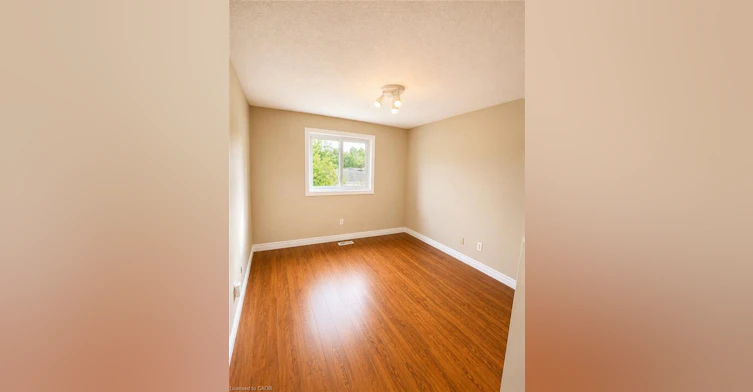 706 Keatswood Crescent, Waterloo, ON, N2T 2R6 - 8