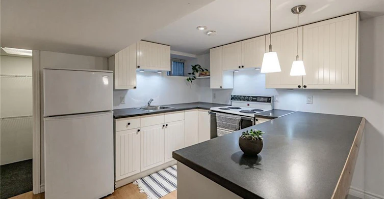 Lower-102 Ontario Avenue, Hamilton, ON, L8N 2X2 - 2