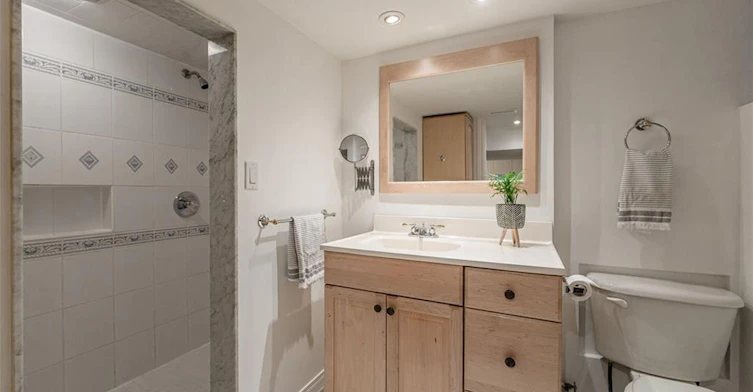 Lower-102 Ontario Avenue, Hamilton, ON, L8N 2X2 - 14