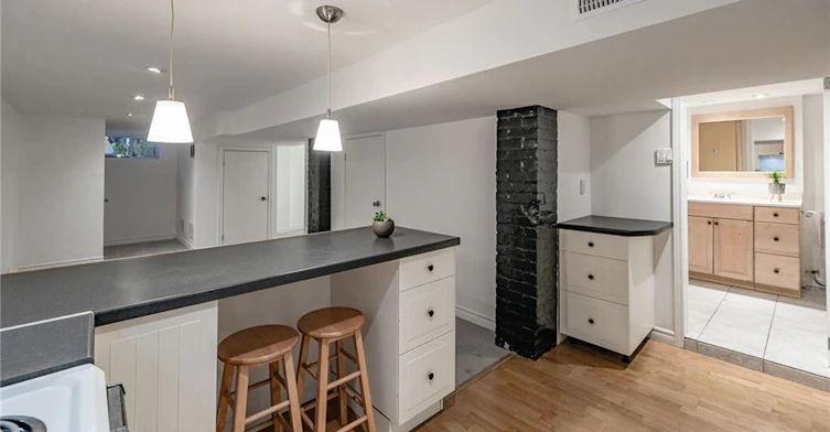 Lower-102 Ontario Avenue, Hamilton, ON, L8N 2X2 - 5