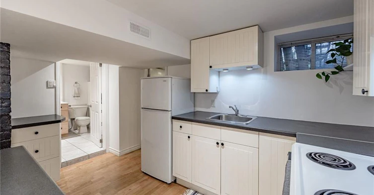 Lower-102 Ontario Avenue, Hamilton, ON, L8N 2X2 - 3