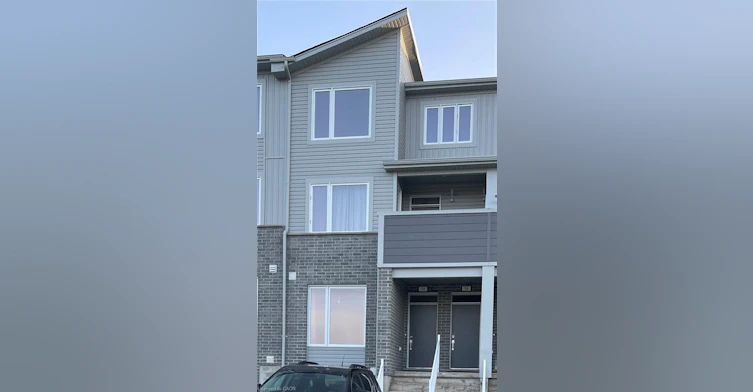 925 Deveron Crescent, London, ON, N5Z 0B6