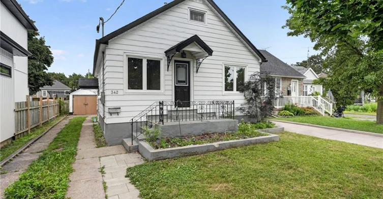 342 Carlton Street, St. Catharines, ON, L2N 1C4 - 2