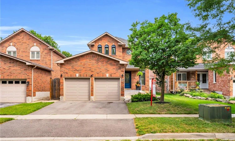 22 Mccullough Crescent