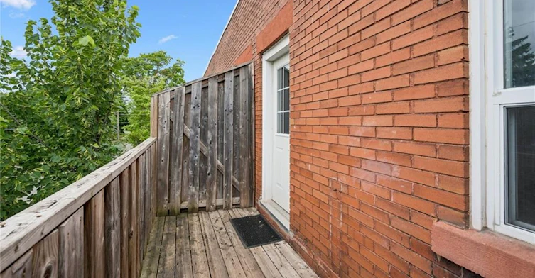 126 Wellington Street N, Kitchener, ON, N2H 5K1 - 32