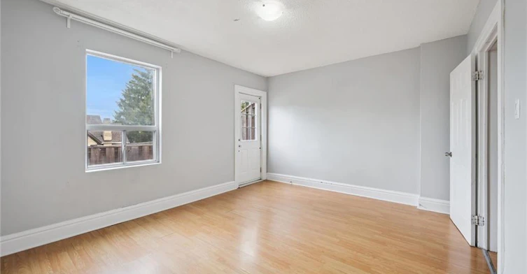 126 Wellington Street N, Kitchener, ON, N2H 5K1 - 30