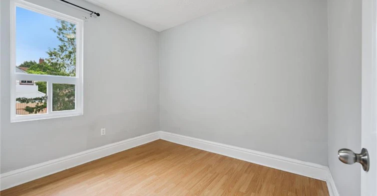 126 Wellington Street N, Kitchener, ON, N2H 5K1 - 23