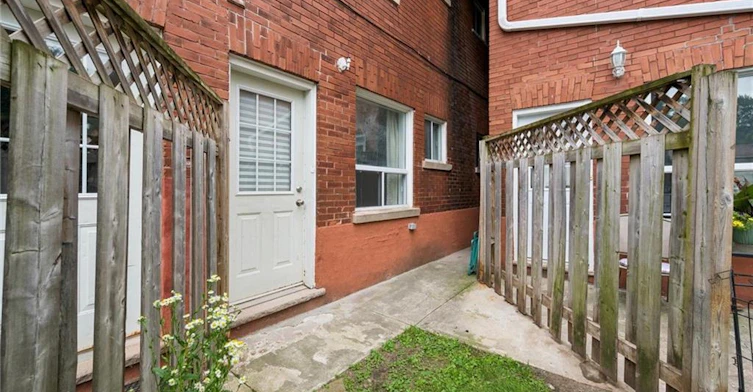 126 Wellington Street N, Kitchener, ON, N2H 5K1 - 35