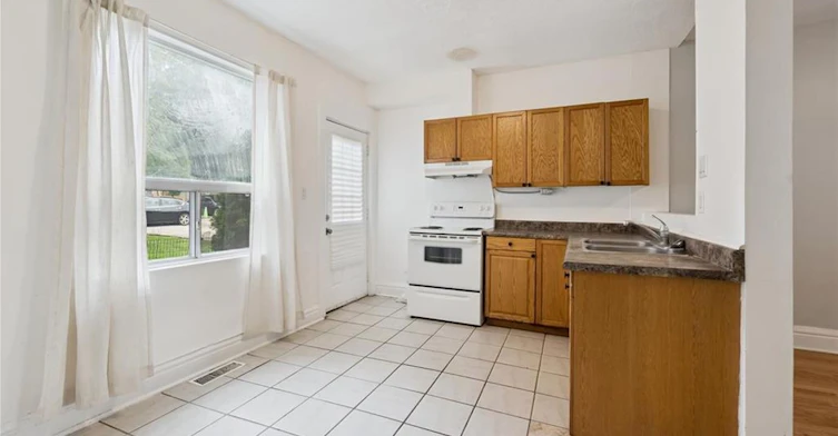 126 Wellington Street N, Kitchener, ON, N2H 5K1 - 17
