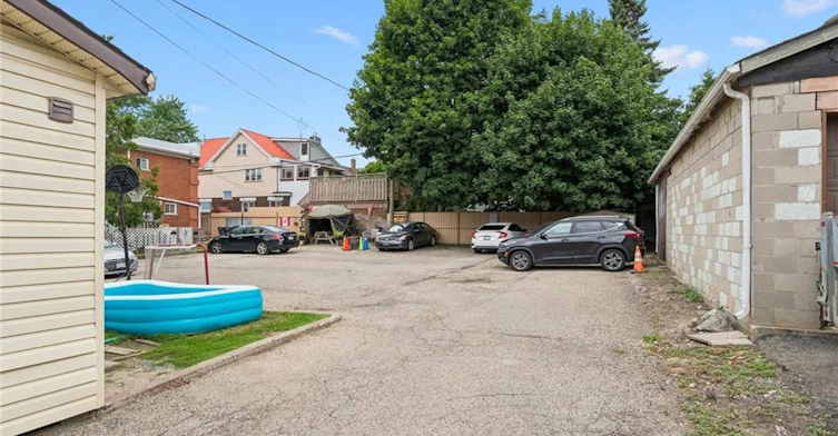 126 Wellington Street N, Kitchener, ON, N2H 5K1 - 39