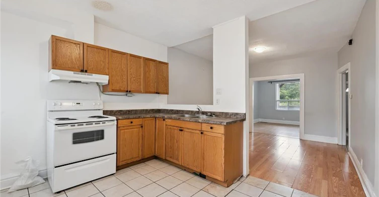 126 Wellington Street N, Kitchener, ON, N2H 5K1 - 15