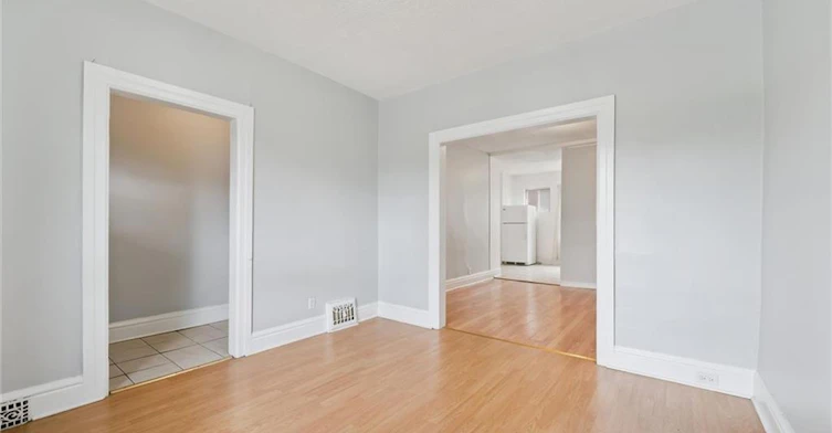 126 Wellington Street N, Kitchener, ON, N2H 5K1 - 10