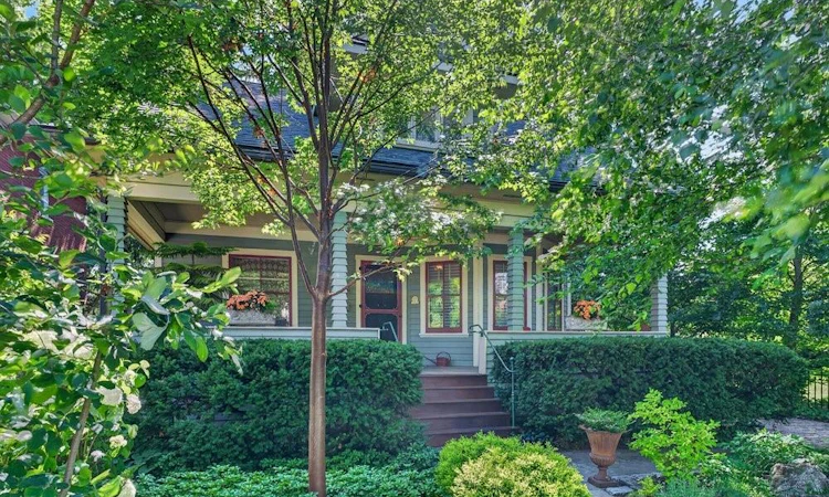 526 Burlington Avenue