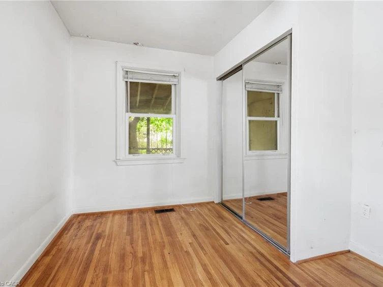 34 Eaton Place, Hamilton, ON, L8H 1N7 - 9
