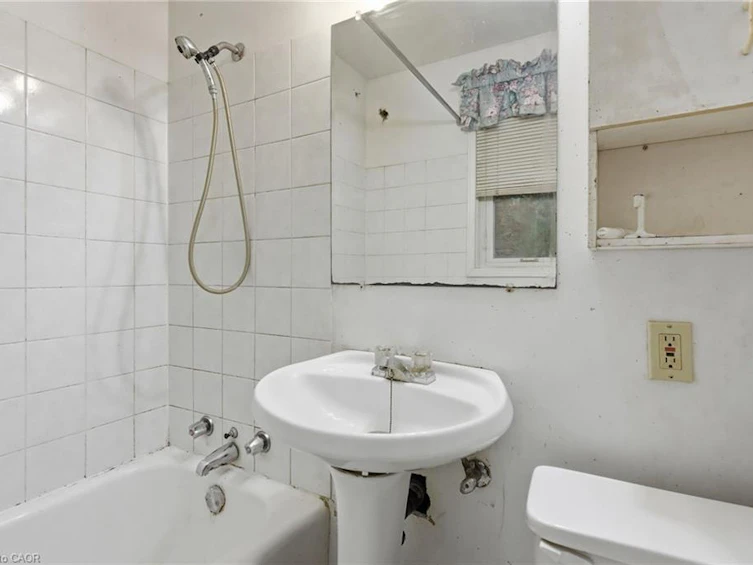 34 Eaton Place, Hamilton, ON, L8H 1N7 - 14