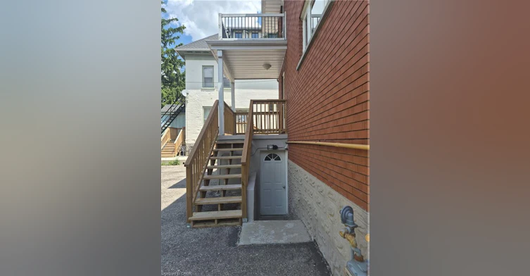 1-132 Allen Street E, Waterloo, ON, N2J 1J4 - 4