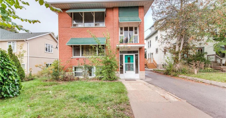 1-132 Allen Street E, Waterloo, ON, N2J 1J4