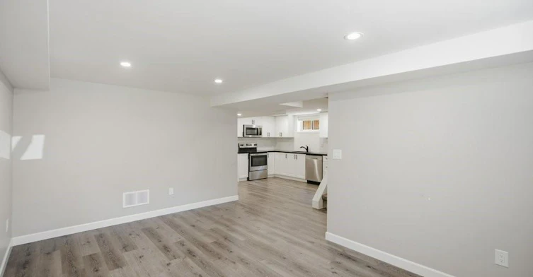 Lower-43 Maitland Street, Brantford, ON, N3S 6K9 - 8