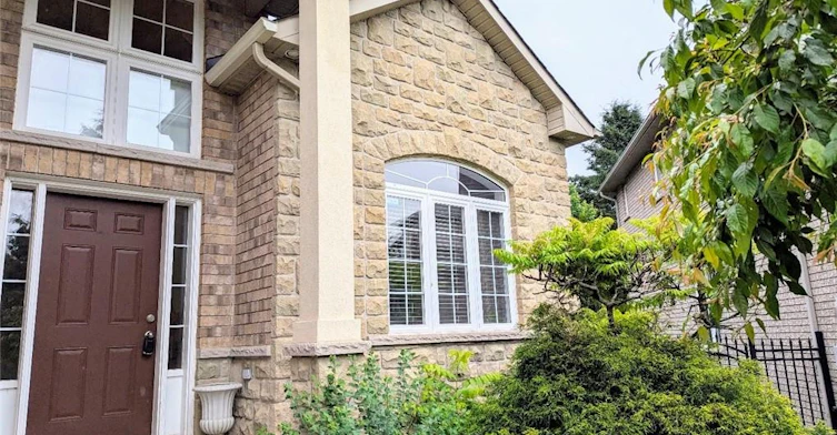 39 Naomi Court, Hamilton, ON, L9G 5E4