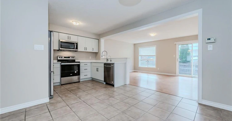 469 Bronco Crescent, Waterloo, ON, N2K 4L1 - 8