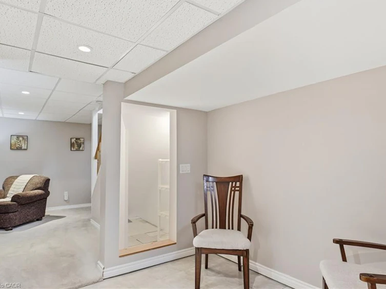 69 Fairway Drive, Hamilton, ON, L8K 5L6 - 29
