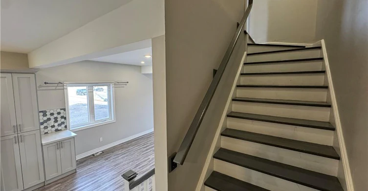 1 Upper-8196 Mcleod Road, Niagara Falls, ON, L2H 3T6 - 12