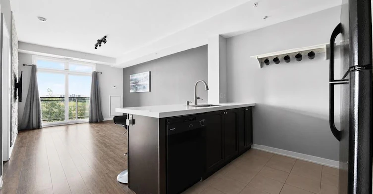 315-5010 Corporate Drive, Burlington, ON, L7L 0H6 - 12