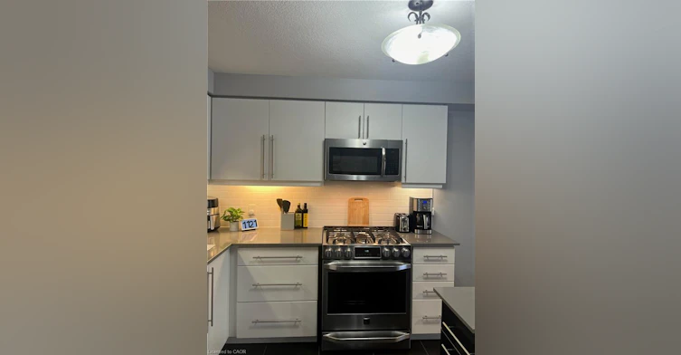 76 Meadowridge Street, Kitchener, ON, N2P 0E2 - 9