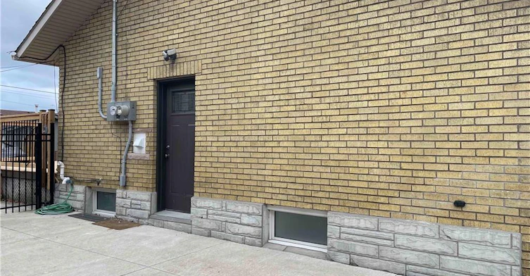 2-45 Endfield Avenue, Hamilton, ON, L8T 2L3 - 2