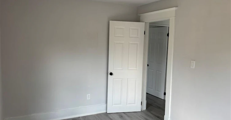 5810 Symmes Street, Niagara Falls, ON, L2G 2G3 - 9