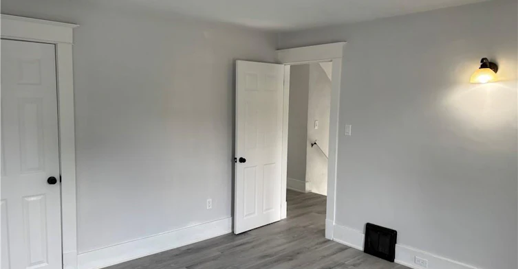 5810 Symmes Street, Niagara Falls, ON, L2G 2G3 - 11