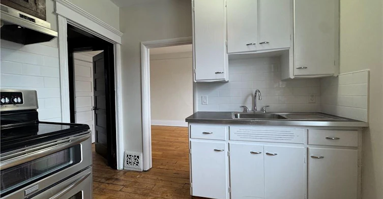 2-142 Bold Street, Hamilton, ON, L8P 1V3 - 12
