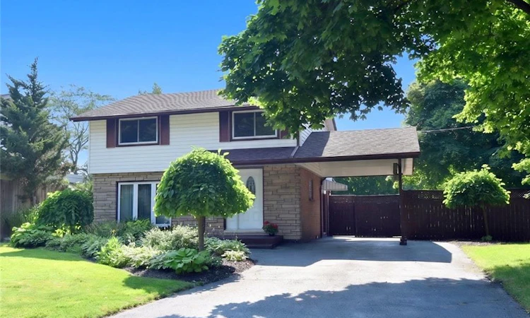 2 Price Avenue