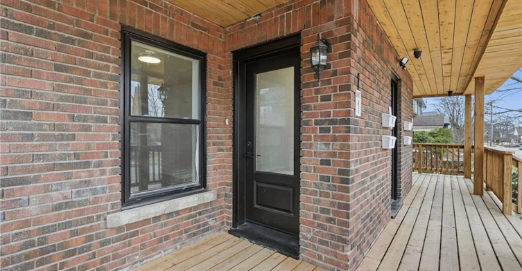 1-4876 Simcoe Street, Niagara Falls, ON, L2E 1V9 - 2