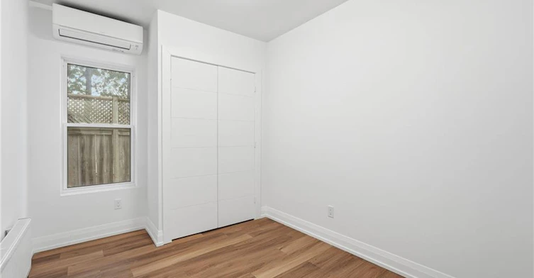 1-4876 Simcoe Street, Niagara Falls, ON, L2E 1V9 - 12