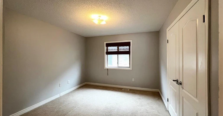 11 Armour Crescent, Hamilton, ON, L9K 1S1 - 12