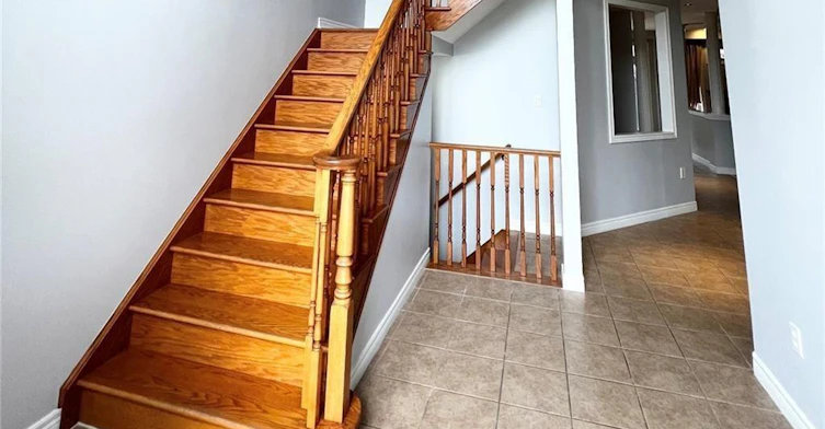 11 Armour Crescent, Hamilton, ON, L9K 1S1 - 3
