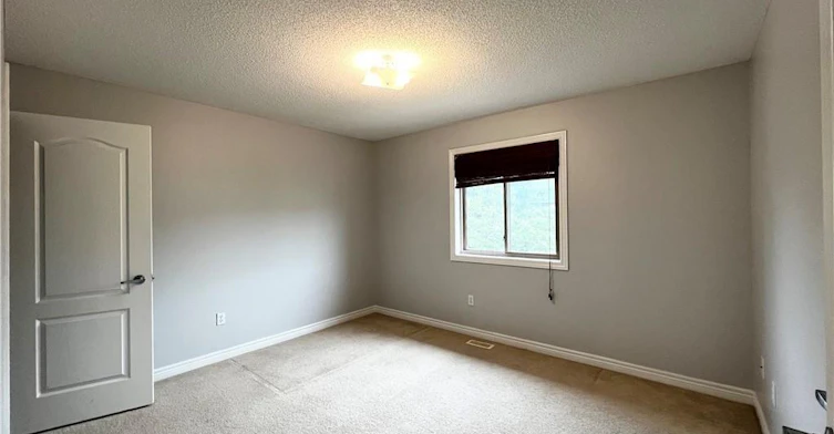 11 Armour Crescent, Hamilton, ON, L9K 1S1 - 11
