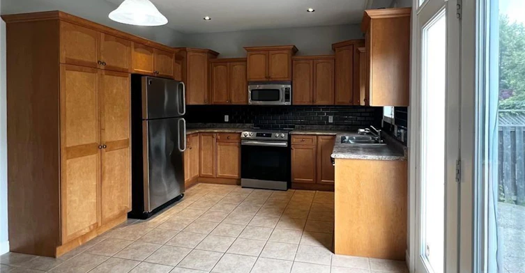 11 Armour Crescent, Hamilton, ON, L9K 1S1 - 10