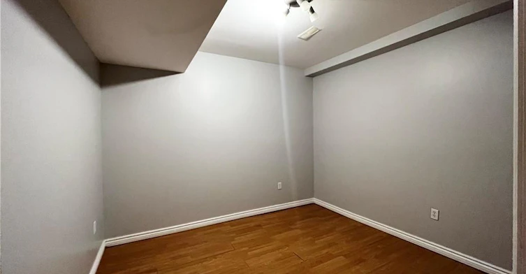 11 Armour Crescent, Hamilton, ON, L9K 1S1 - 15